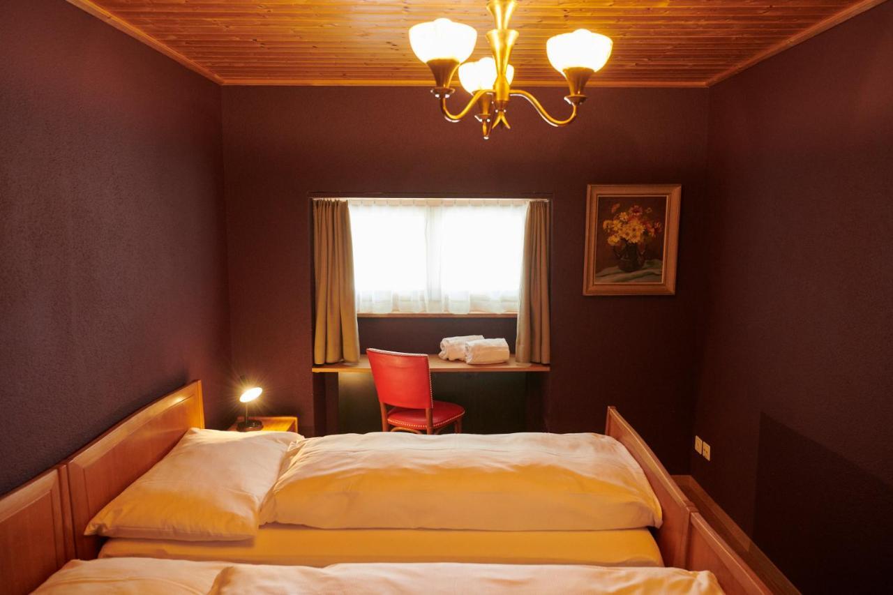 Отель Landhus Almens Экстерьер фото